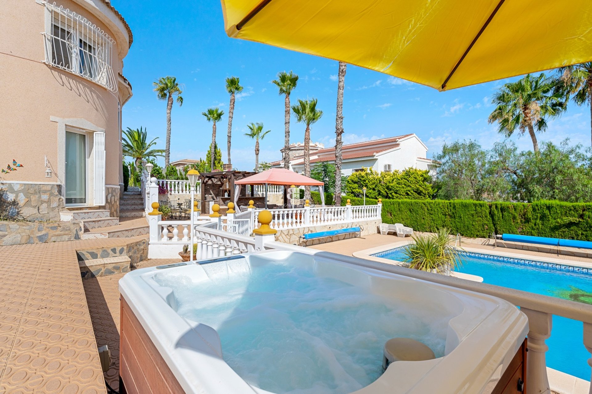 Resale - Villa -
Ciudad Quesada