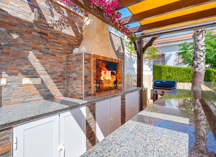 Resale - Villa -
Ciudad Quesada