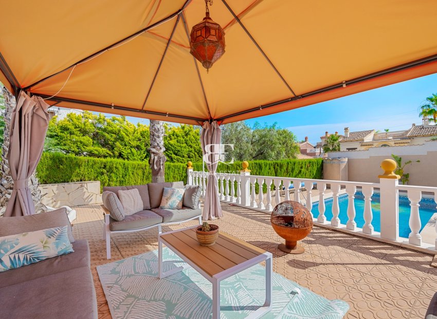 Resale - Villa -
Ciudad Quesada