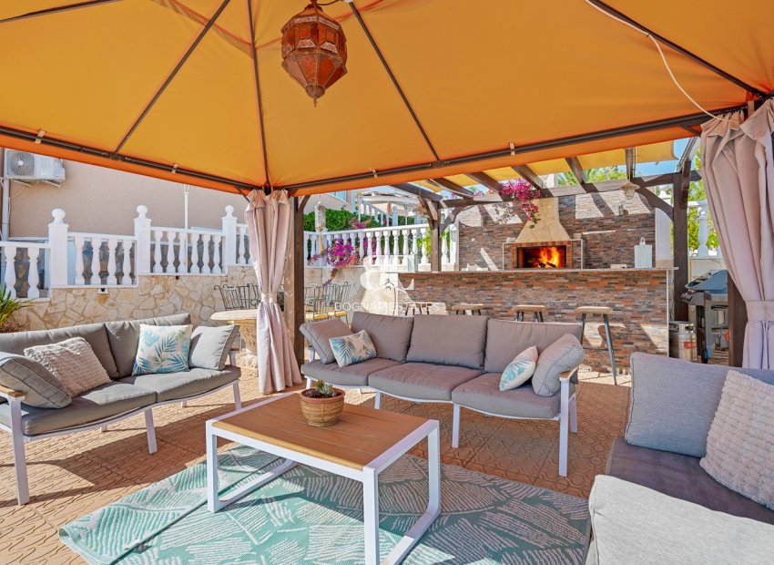 Resale - Villa -
Ciudad Quesada