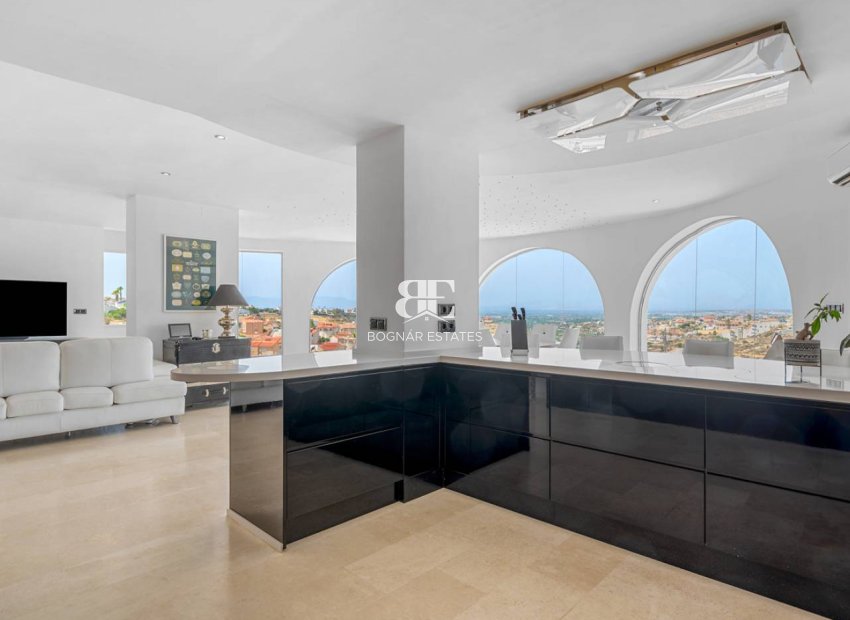 Resale - Villa -
Ciudad Quesada