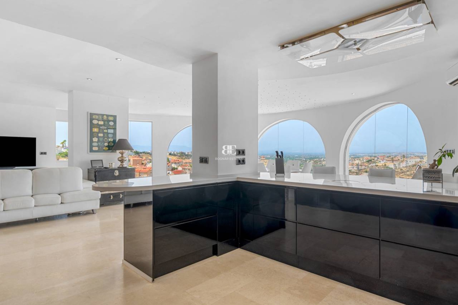 Resale - Villa -
Ciudad Quesada