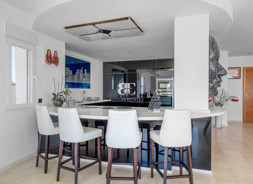 Resale - Villa -
Ciudad Quesada