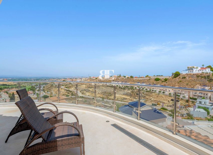 Resale - Villa -
Ciudad Quesada