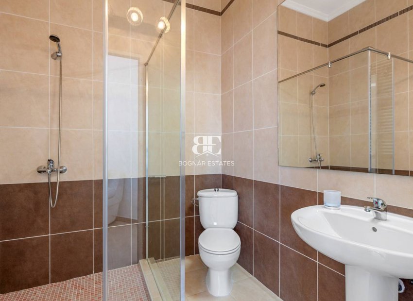 Resale - Villa -
Ciudad Quesada