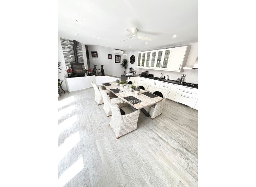 Resale - Villa -
Ciudad Quesada