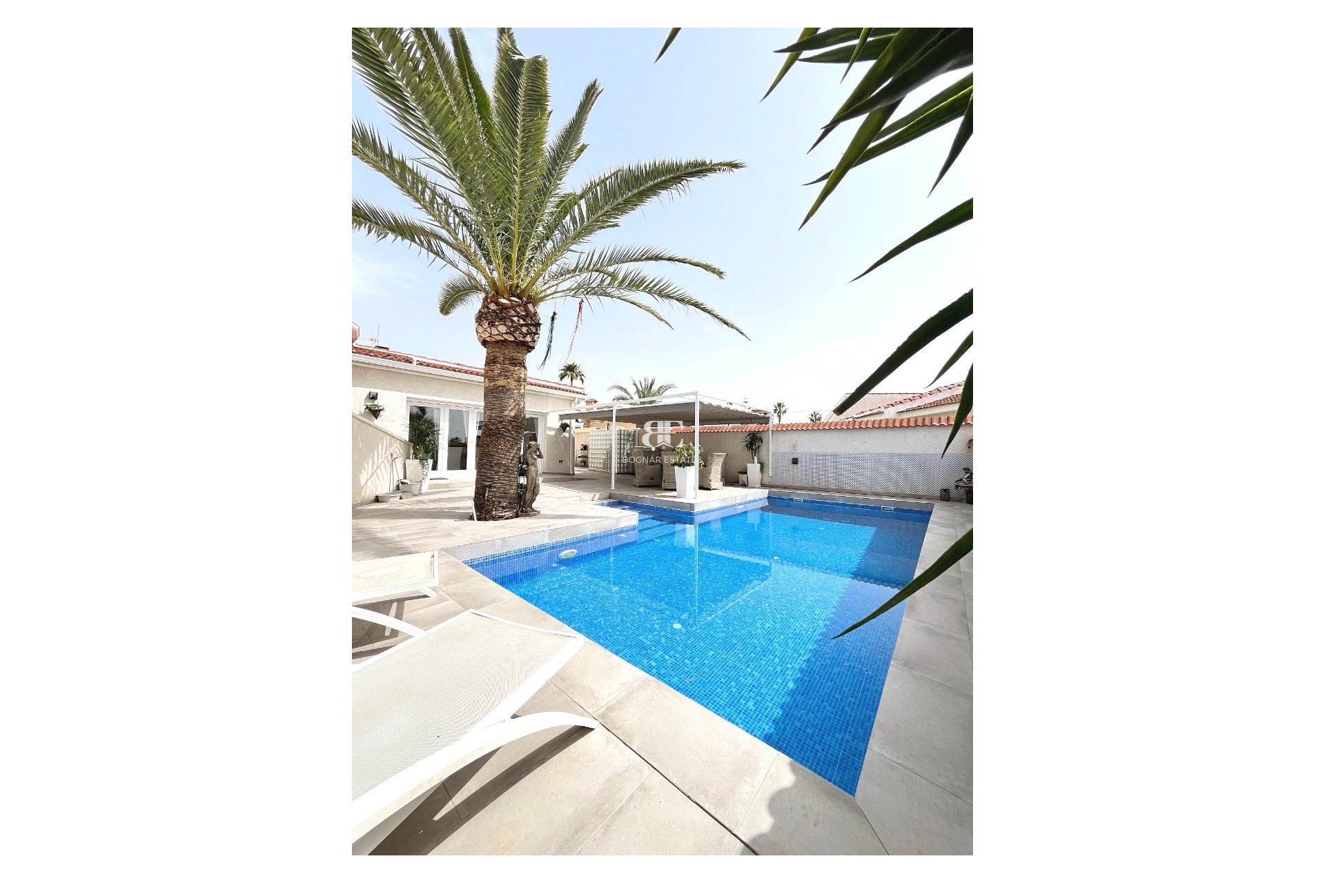 Resale - Villa -
Ciudad Quesada