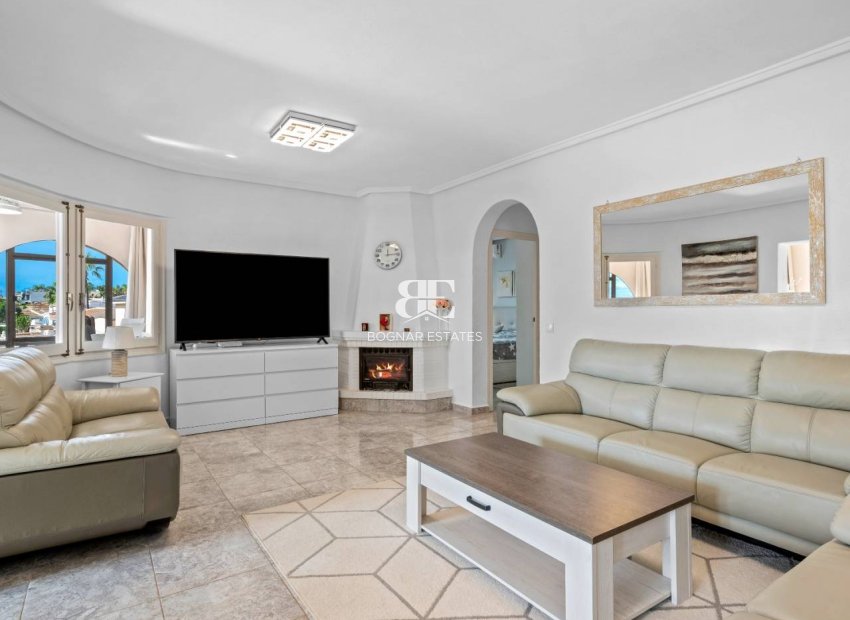 Resale - Villa -
Ciudad Quesada