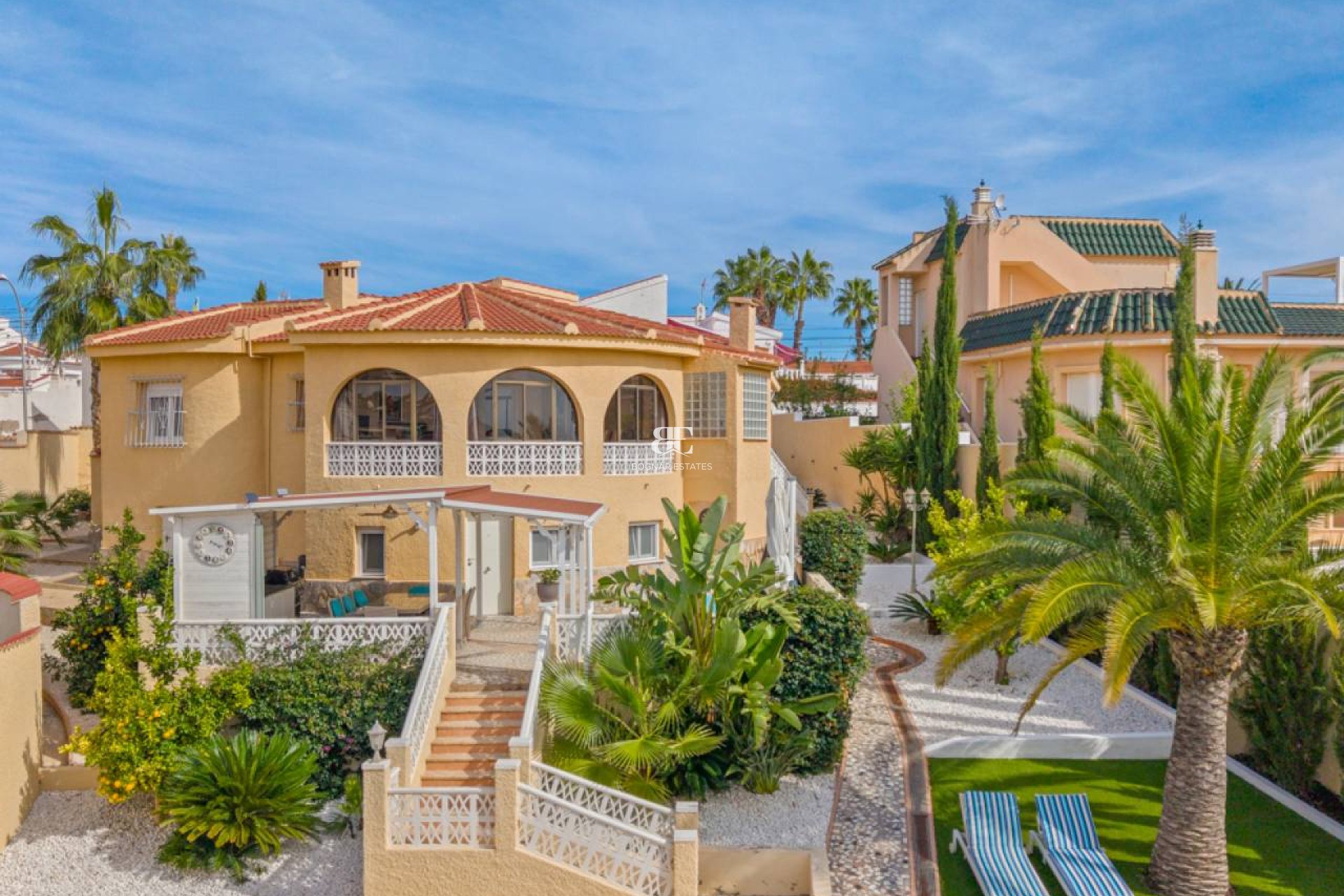 Resale - Villa -
Ciudad Quesada