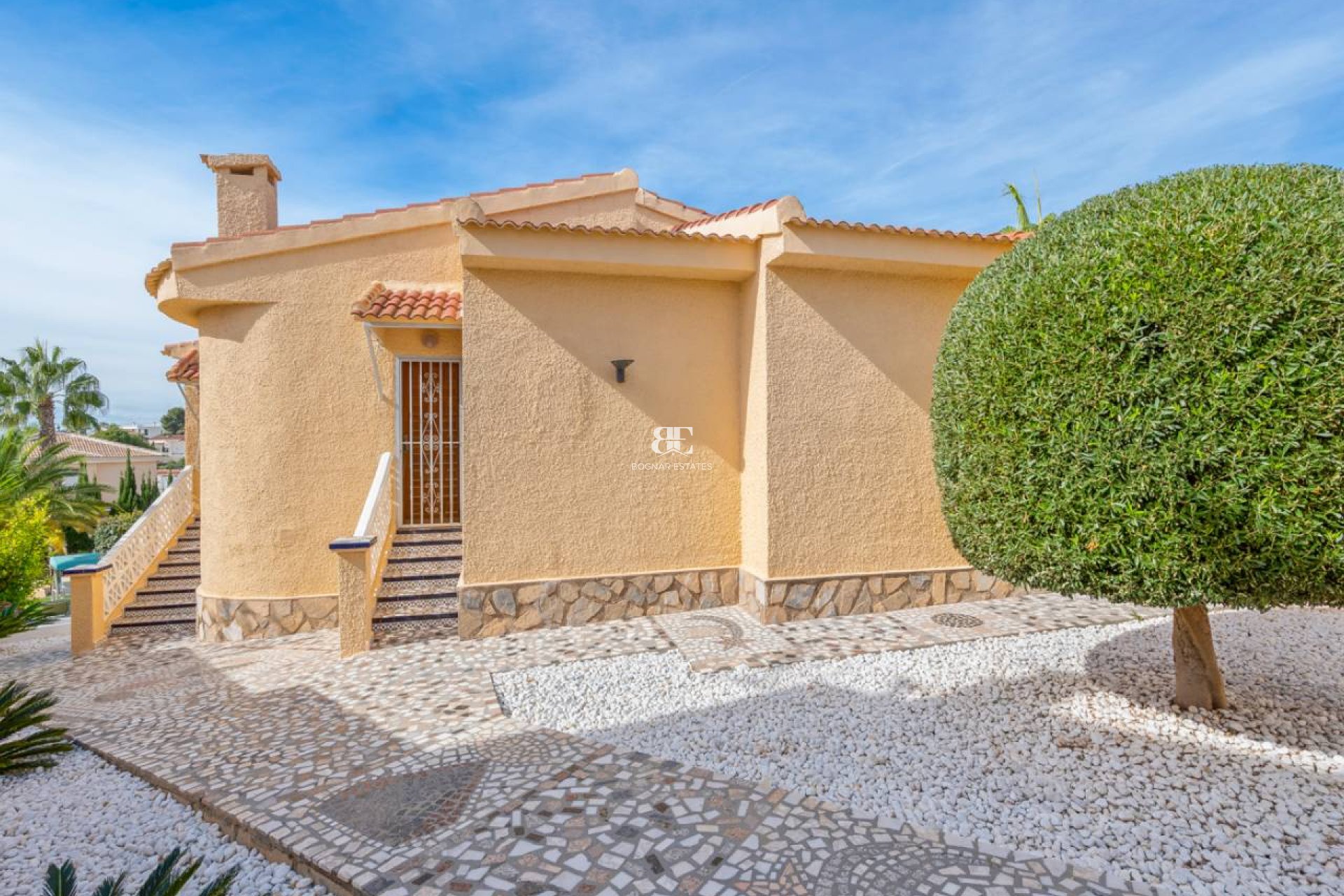 Resale - Villa -
Ciudad Quesada