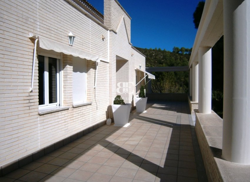 Resale - Villa -
Cocentaina