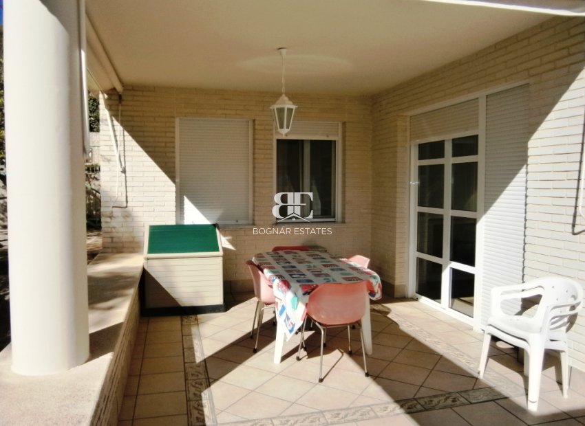 Resale - Villa -
Cocentaina