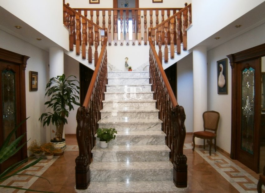 Resale - Villa -
Cocentaina