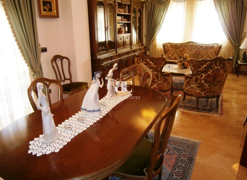 Resale - Villa -
Cocentaina