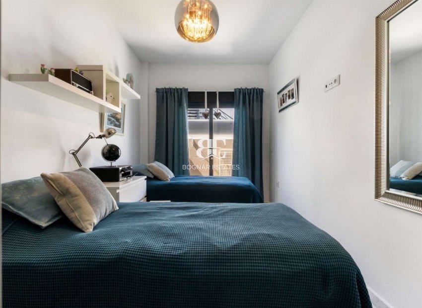 Resale - Villa -
Daya Nueva