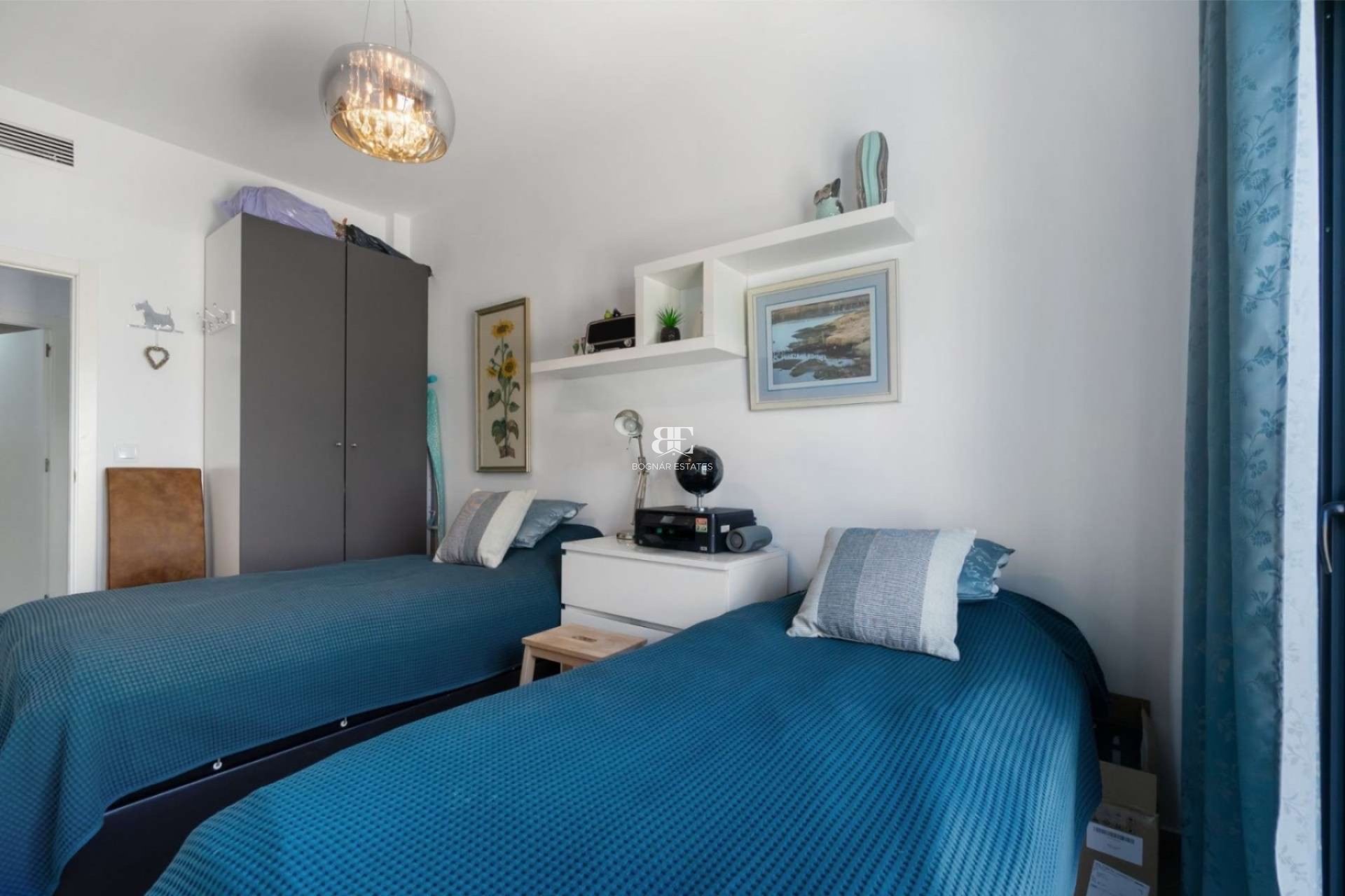 Resale - Villa -
Daya Nueva