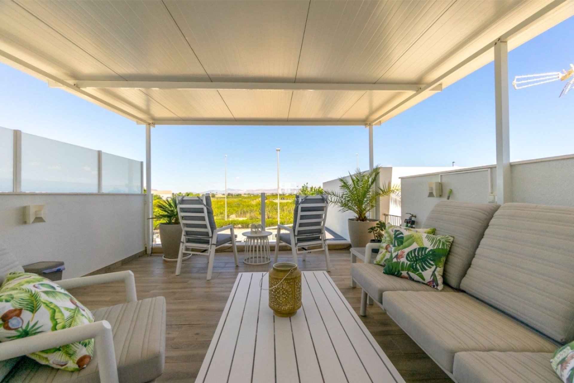 Resale - Villa -
Daya Nueva