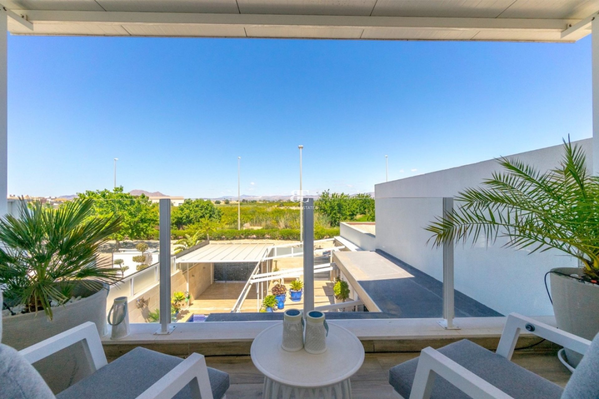 Resale - Villa -
Daya Nueva