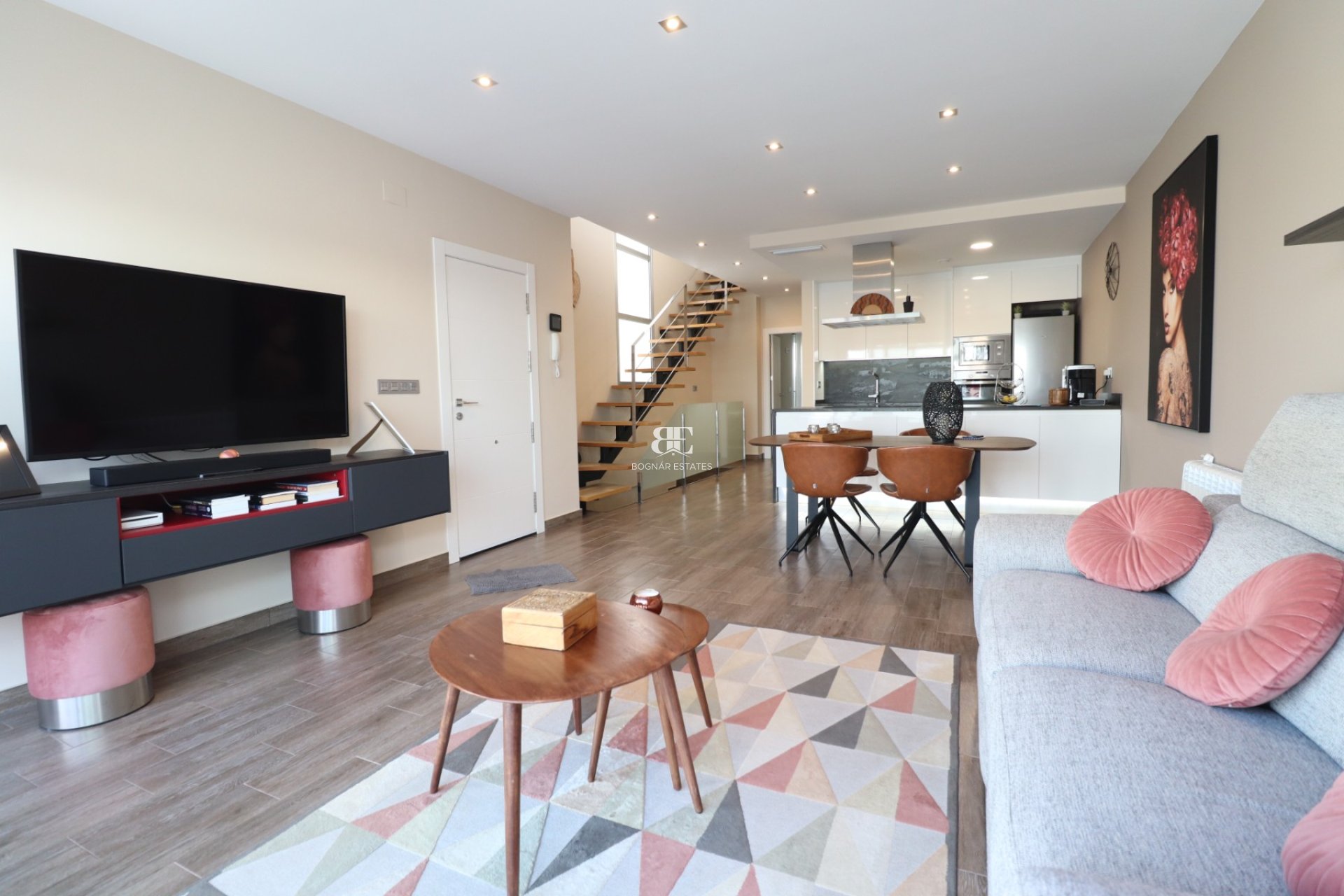 Resale - Villa -
Daya Vieja