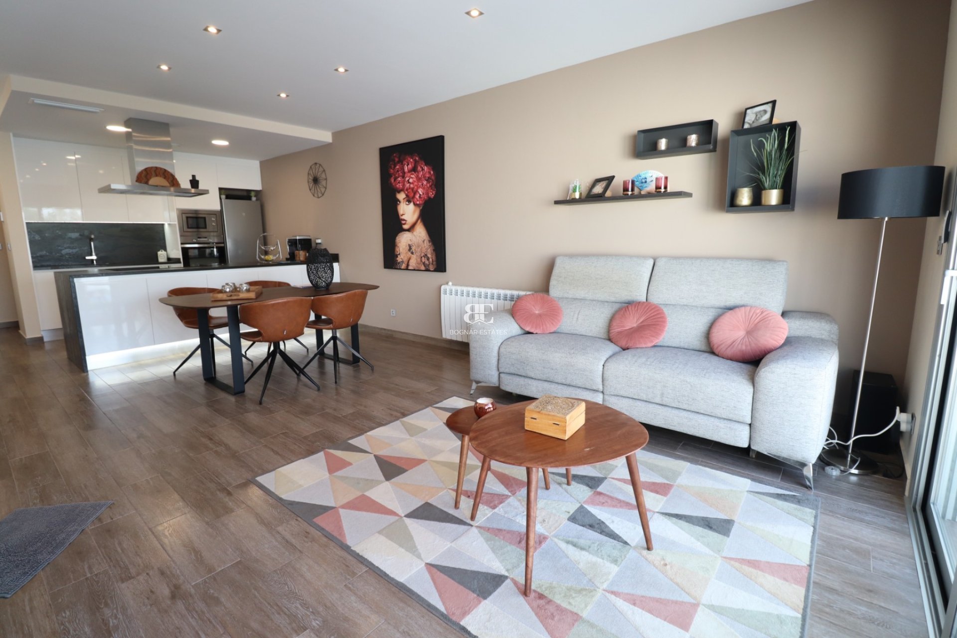 Resale - Villa -
Daya Vieja