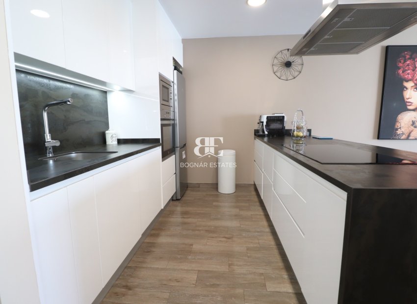 Resale - Villa -
Daya Vieja