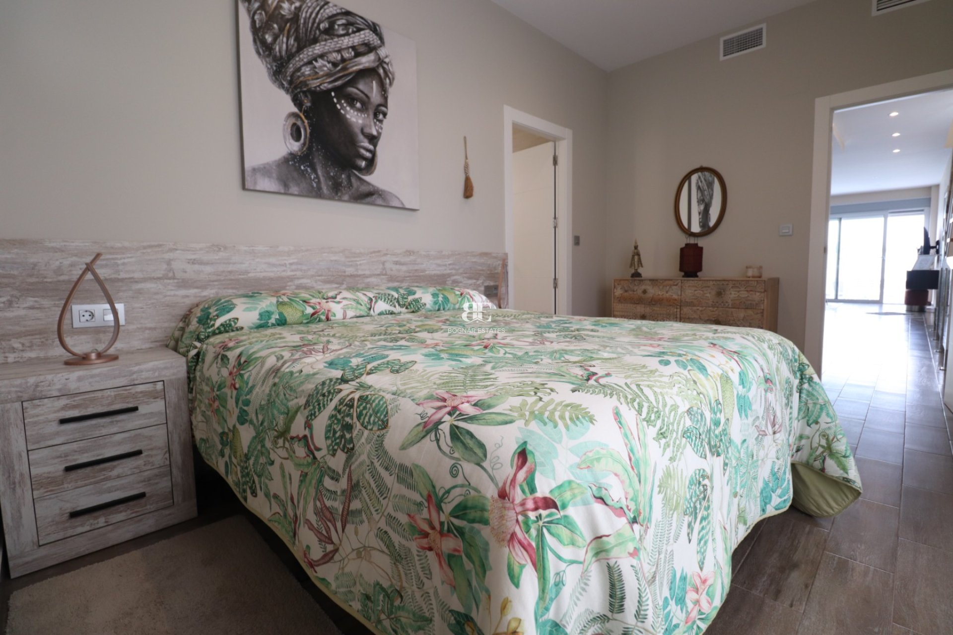 Resale - Villa -
Daya Vieja