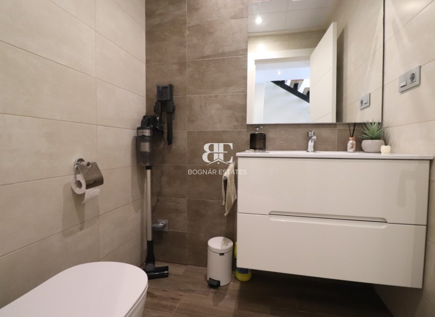 Resale - Villa -
Daya Vieja