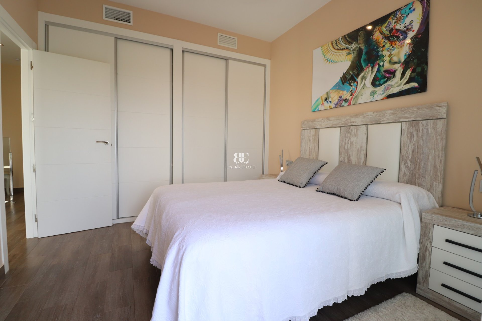 Resale - Villa -
Daya Vieja