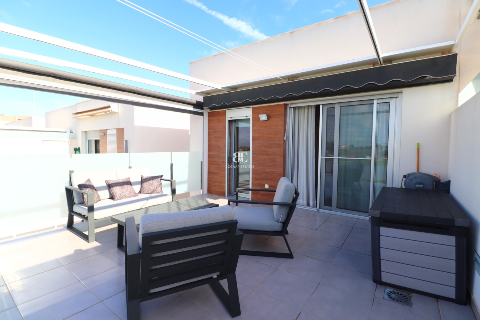 Resale - Villa -
Daya Vieja