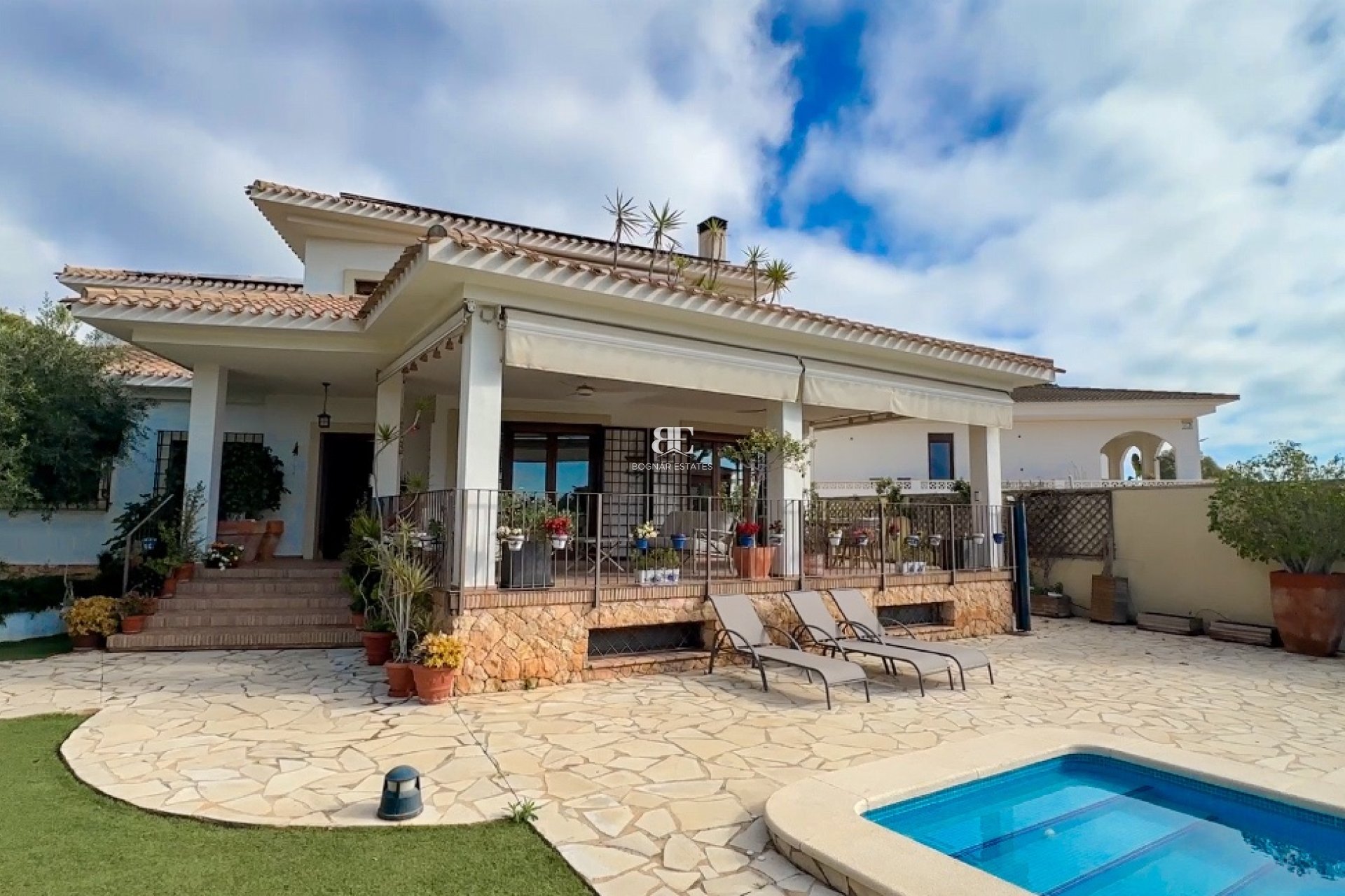 Resale - Villa -
Dehesa de Campoamor - Dehesa de campoamor