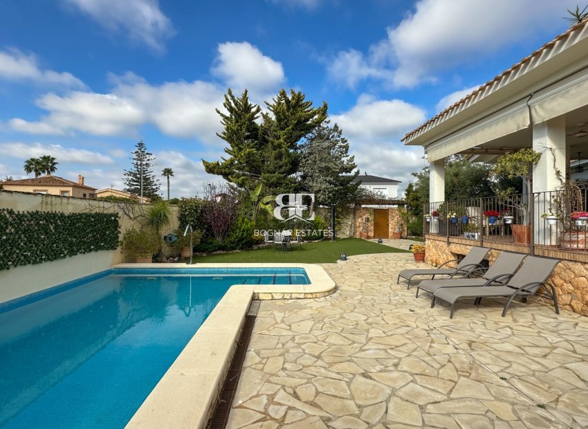 Resale - Villa -
Dehesa de Campoamor - Dehesa de campoamor