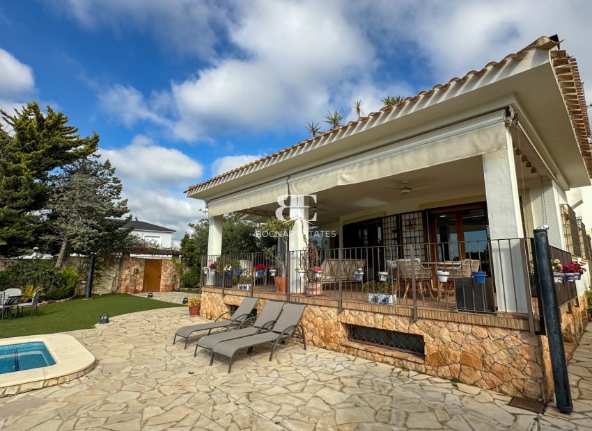 Resale - Villa -
Dehesa de Campoamor - Dehesa de campoamor