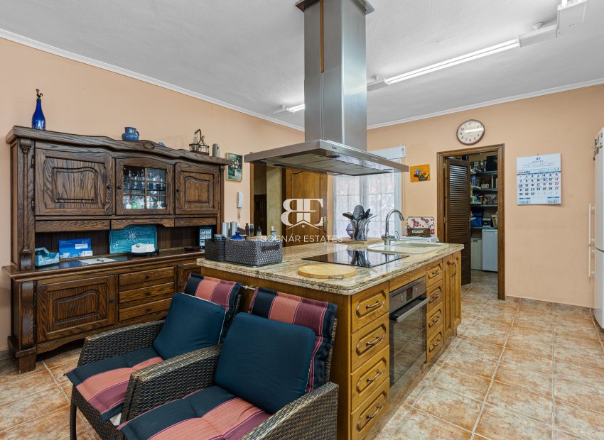 Resale - Villa -
El Altet - San Francisco de Asis