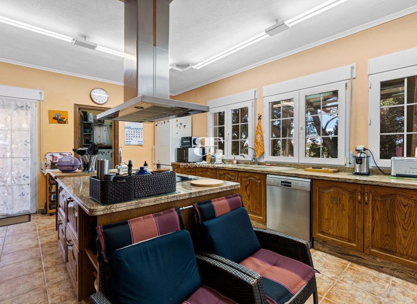 Resale - Villa -
El Altet - San Francisco de Asis