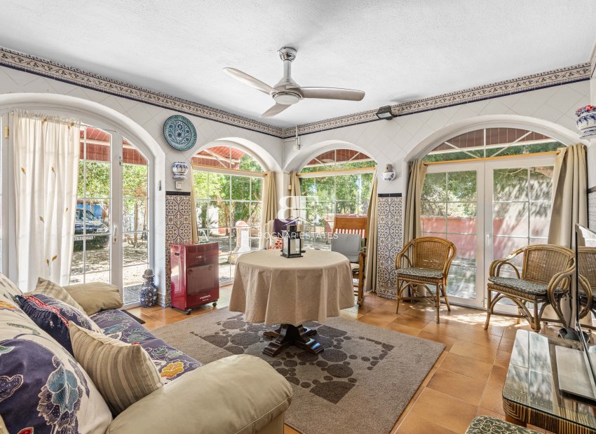 Resale - Villa -
El Altet - San Francisco de Asis