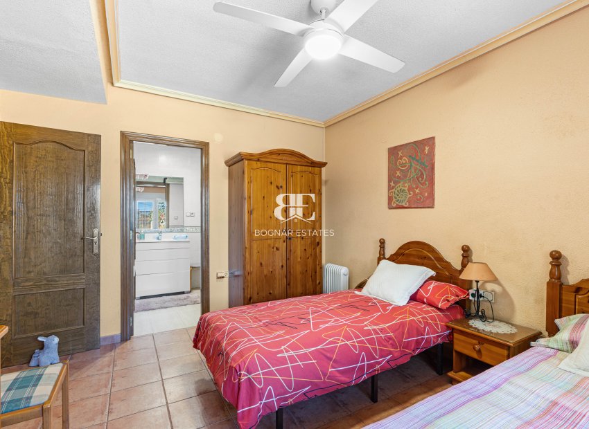 Resale - Villa -
El Altet - San Francisco de Asis