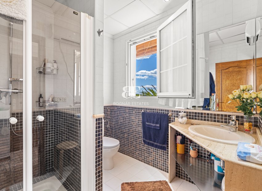 Resale - Villa -
El Altet - San Francisco de Asis