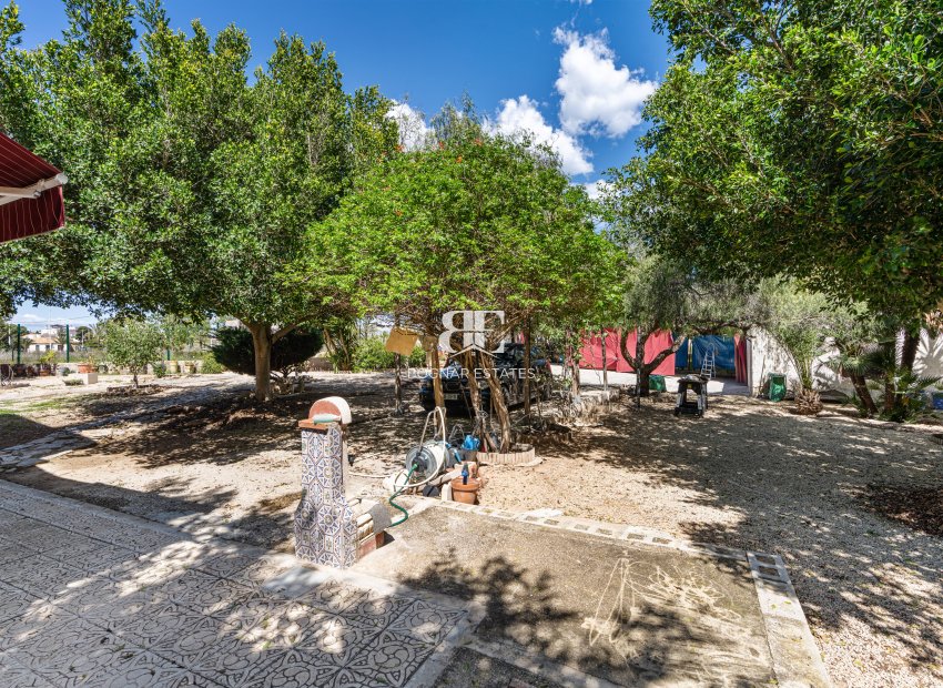 Resale - Villa -
El Altet - San Francisco de Asis