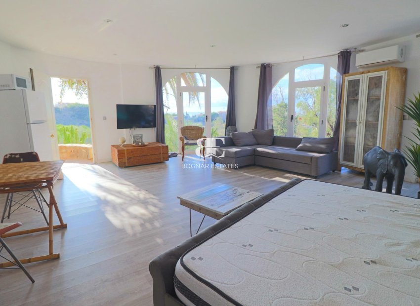 Resale - Villa -
El Campello - Coveta fuma
