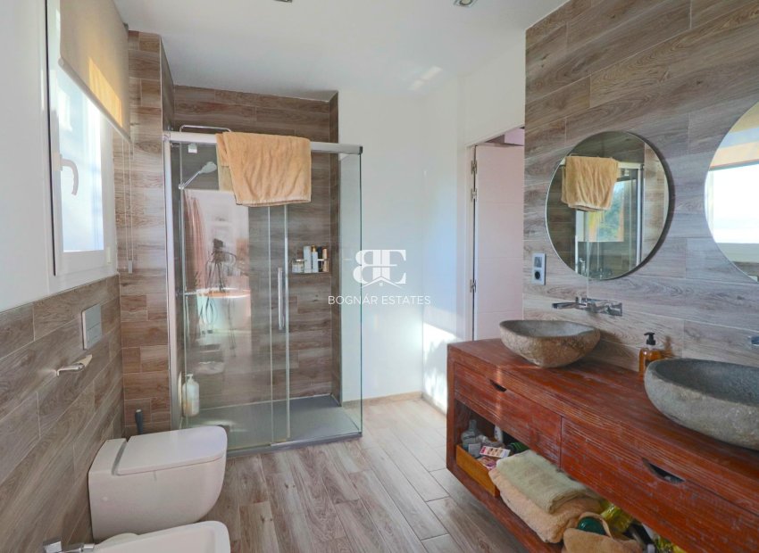 Resale - Villa -
El Campello - Coveta fuma