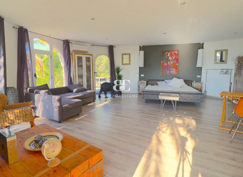 Resale - Villa -
El Campello - Coveta fuma