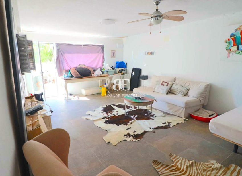 Resale - Villa -
El Campello - Coveta fuma