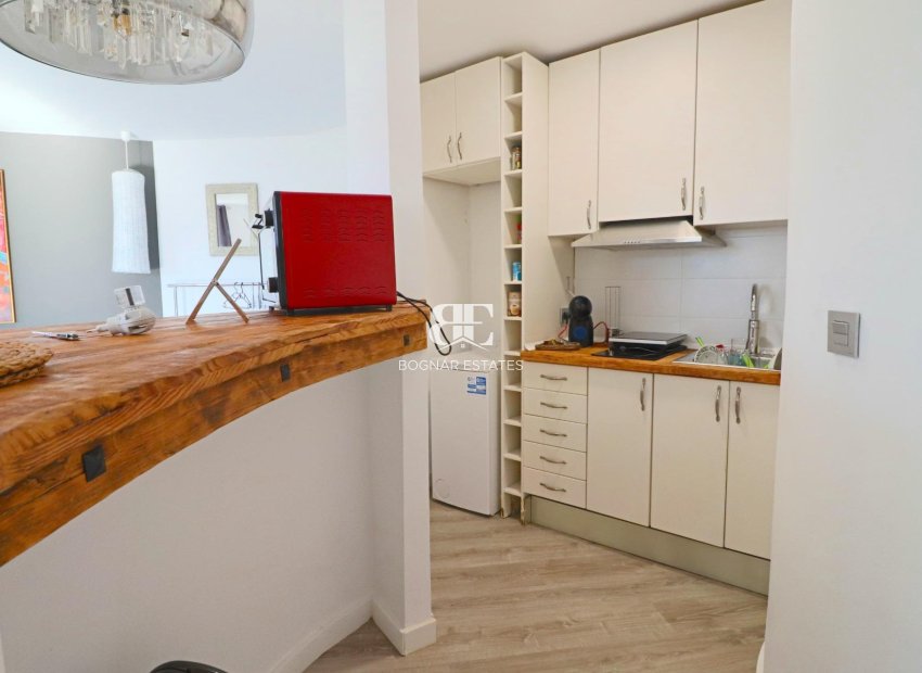 Resale - Villa -
El Campello - Coveta fuma