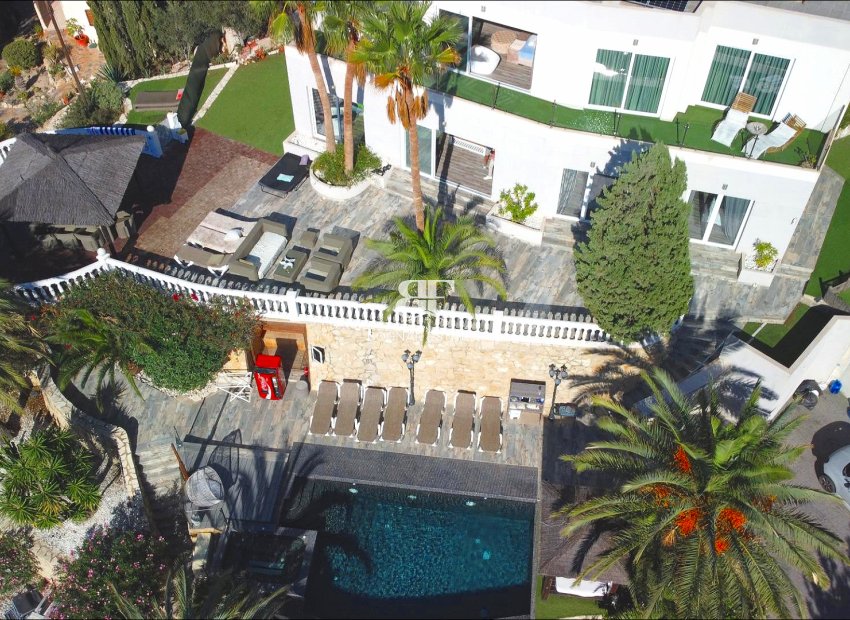 Resale - Villa -
El Campello - Coveta fuma