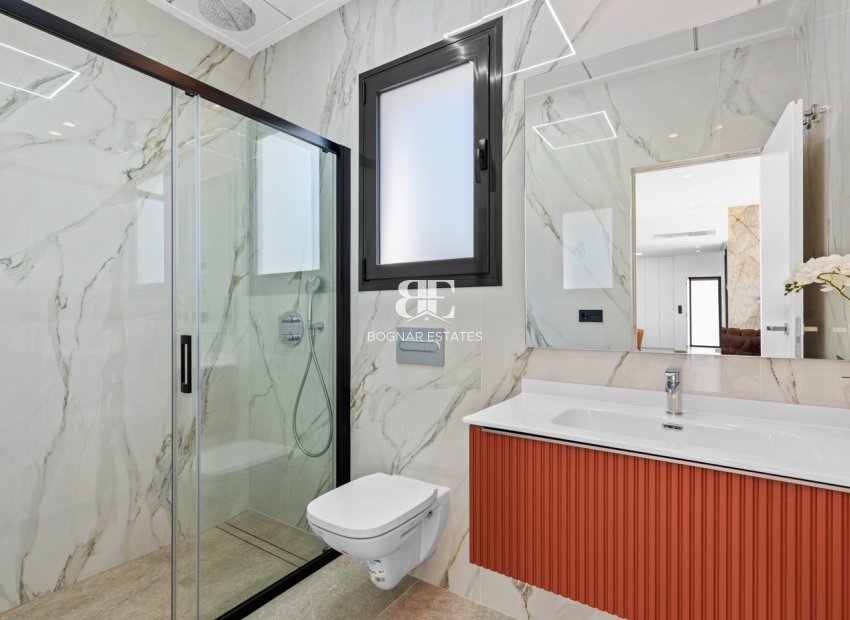 Resale - Villa -
El Campello - El Amerador