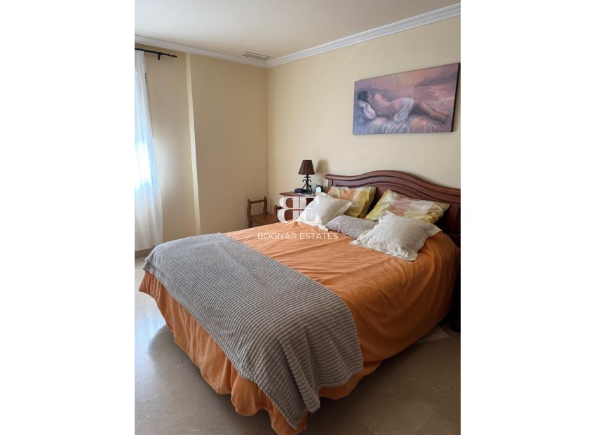 Resale - Villa -
Elche - La Marina