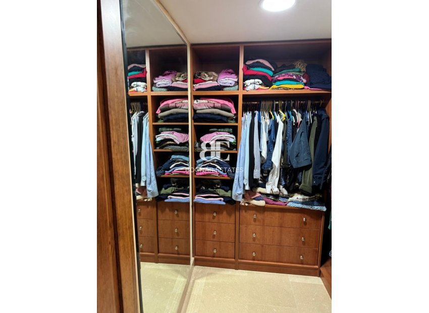 Resale - Villa -
Elche - La Marina