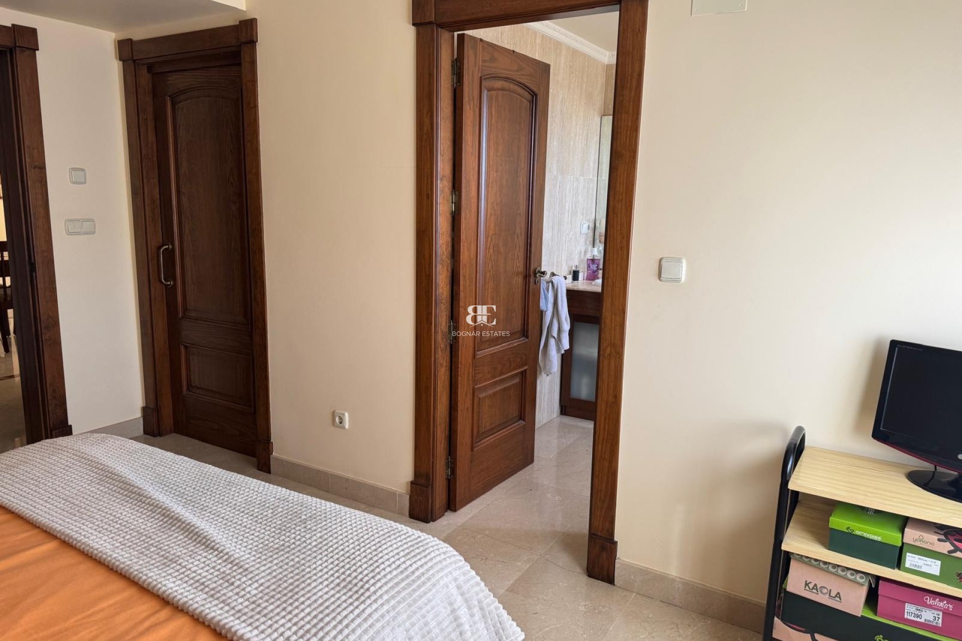 Resale - Villa -
Elche - La Marina