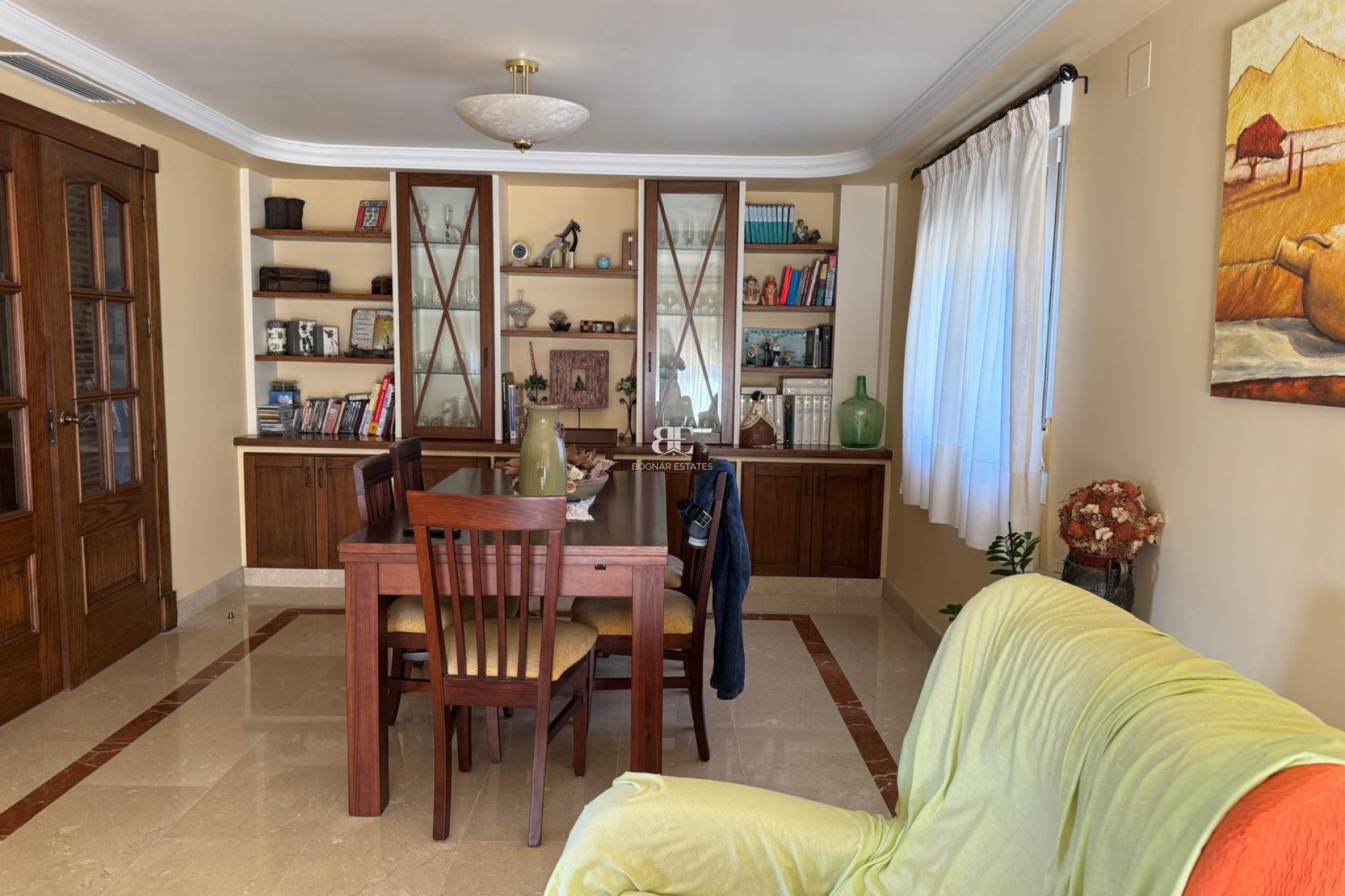 Resale - Villa -
Elche - La Marina