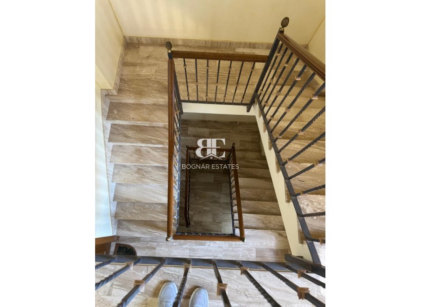 Resale - Villa -
Elche - La Marina